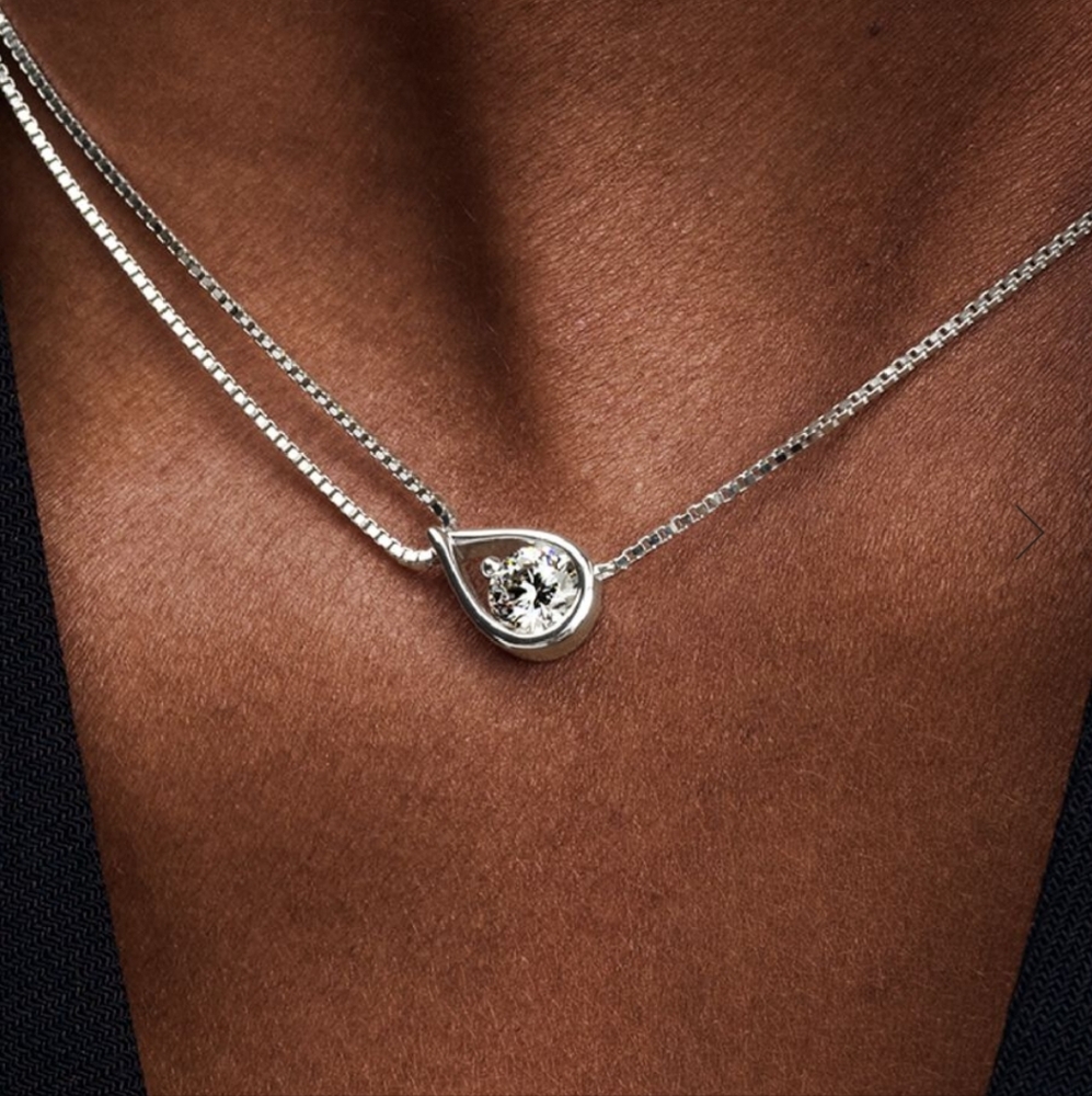 Elegant Silver Teardrop Pendant Necklace